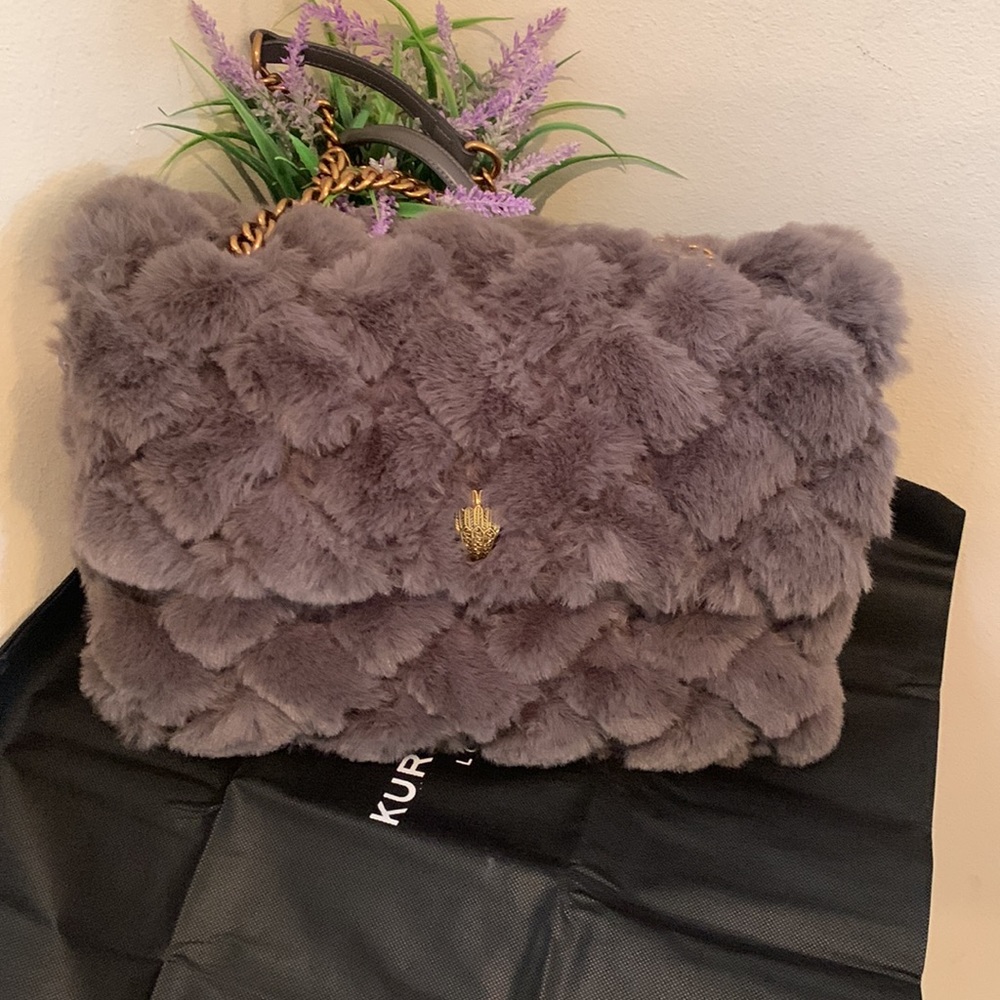 Kurt Geiger London Kensington XXL Quilted Faux Fur Shoulder Bag - Picture 10 of 17